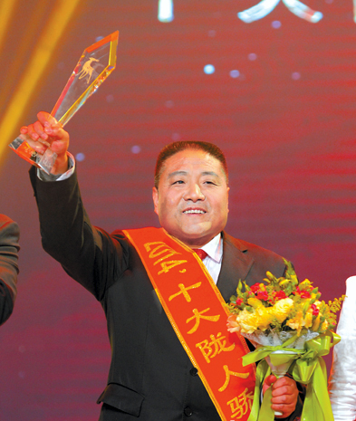 記隴南市西和縣民旺馬鈴薯專業(yè)合作社負責(zé)人郭大權(quán)