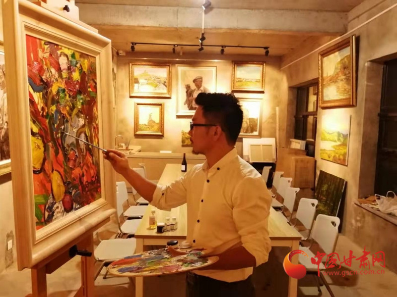 1909年咋建造黃河鐵橋？蘭州大學(xué)教師王威用油畫再現(xiàn)百年往事