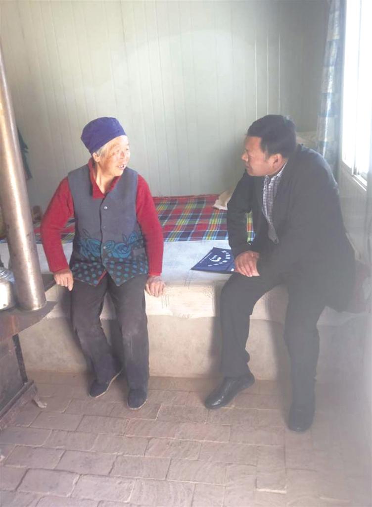 榆中縣扶貧開發(fā)辦公室黨組書記、主任王國(guó)福：建言獻(xiàn)策當(dāng)助手 沖鋒陷陣排頭兵