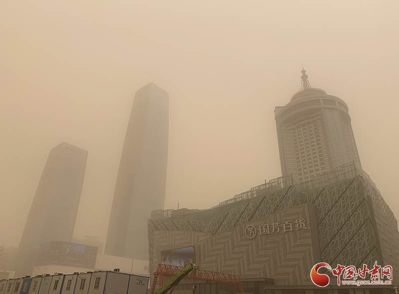 甘肅：準(zhǔn)確預(yù)報及時預(yù)警 全力應(yīng)對強沙塵天氣