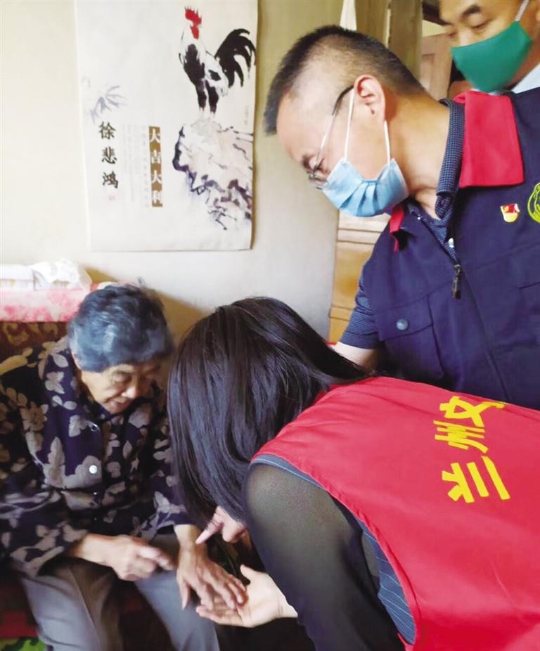 在公益志愿服務(wù)中踐行初心使命——記中國(guó)好人、城關(guān)區(qū)一方公益慈善協(xié)會(huì)黨支部書(shū)記高平