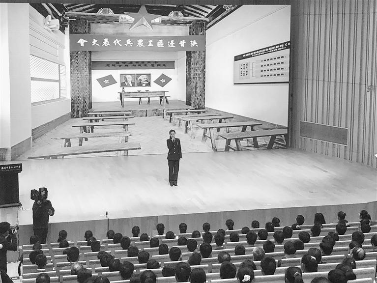 蘭州市開展“學(xué)黨史、頌黨恩、跟黨走”紅色文化進(jìn)校園活動