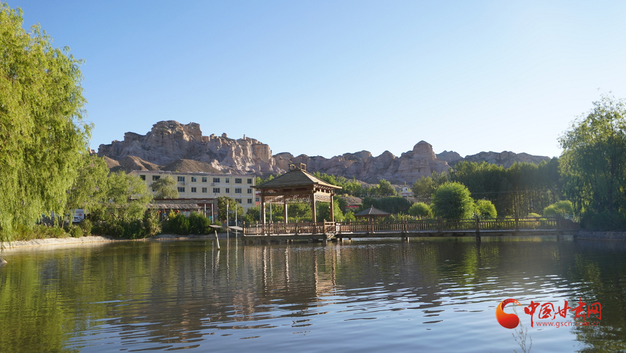 【小康圓夢·看甘肅】肅南：鄉(xiāng)村旅游托起百姓富?！敖痫埻搿?>
        </a><em>【小康圓夢·看甘肅】肅南：鄉(xiāng)村旅游托起百姓富?！敖痫埻搿?/em></li>
    <li><a  target=