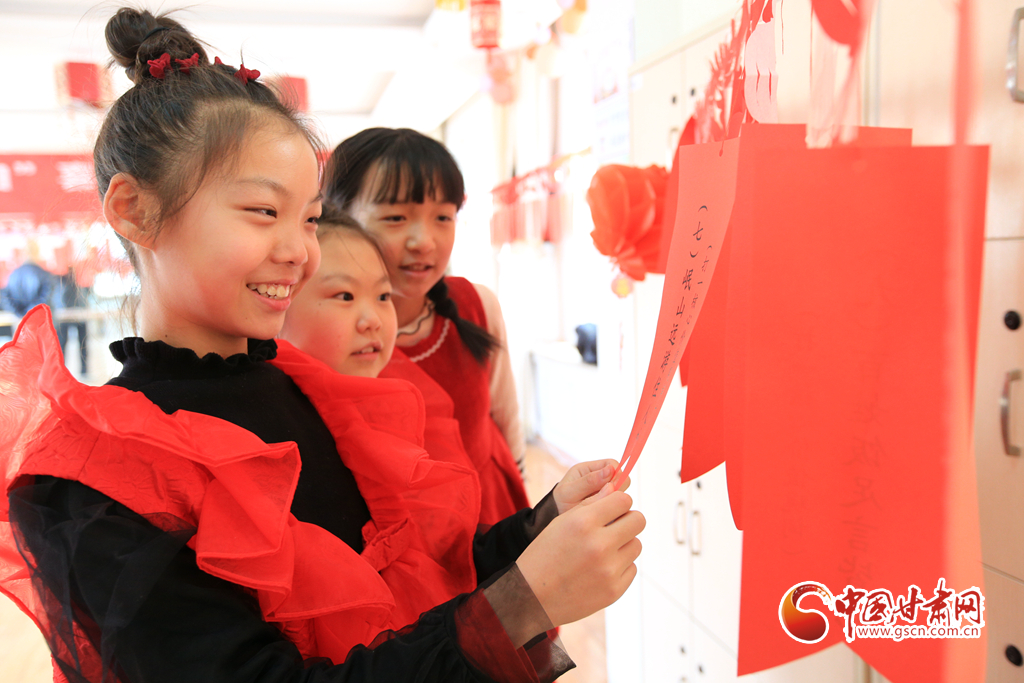 【網(wǎng)絡(luò)中國(guó)節(jié)·元宵】甘肅嘉峪關(guān)：其樂融融慶元宵