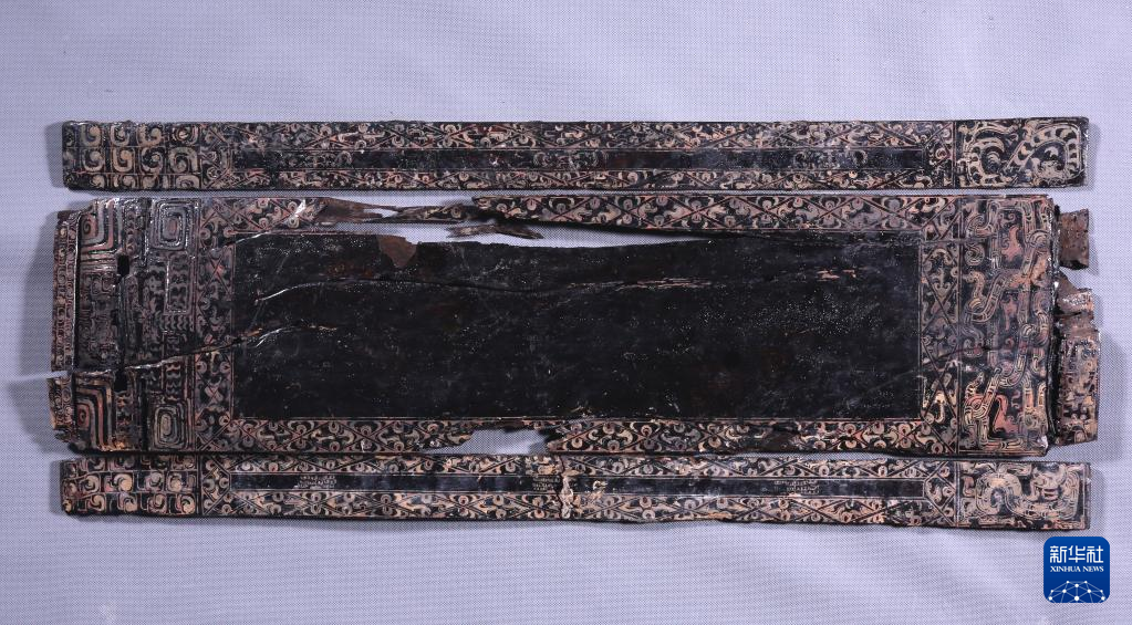 江西樟樹市國字山戰(zhàn)國墓葬出土漆瑟（資料圖）。