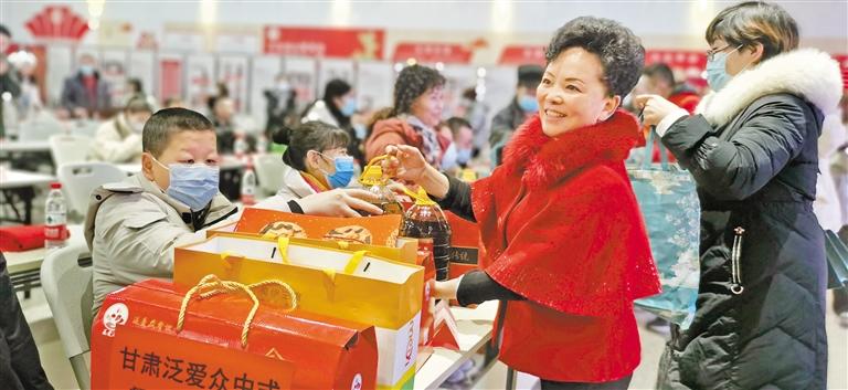 身殘志堅的郭淑芳與愛同行37年 點一盞燈，照亮別人也照亮自己