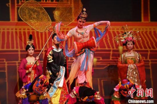 2023年第六屆敦煌文博會期間，系列演藝上演。(資料圖)李亞龍 攝